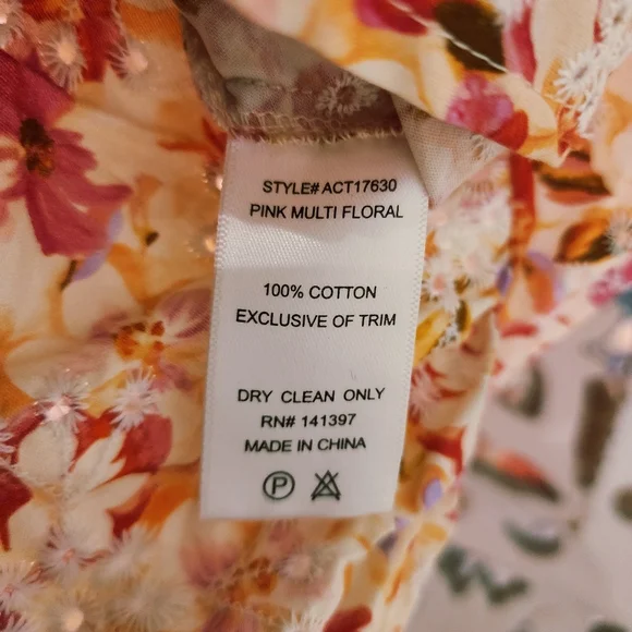 ASTR THE LABEL BAYLIN FLORAL PEPLUM TOP WOMENS SIZE XSMALL - Picture 8 of 16